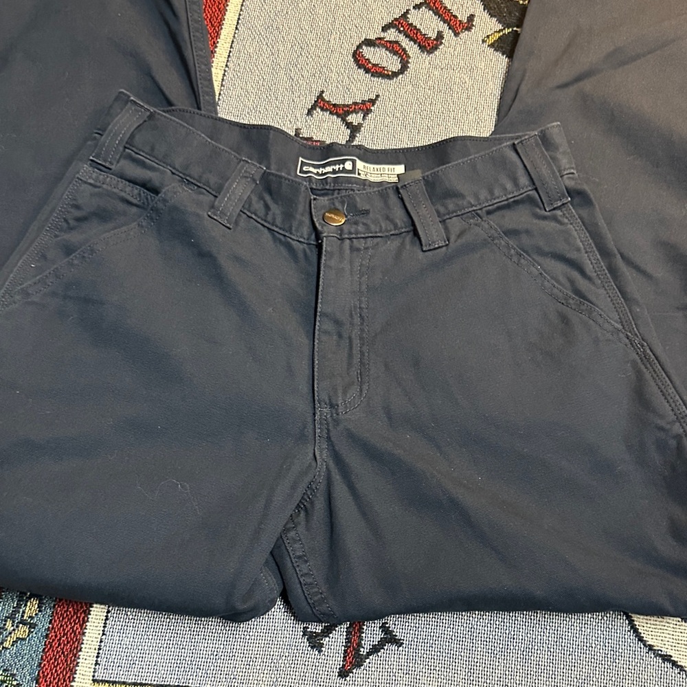 30x30  CARHARTT RELAX FIT WOMEN  in amazing conditions . Beautiful pants 👌 - Picture 3 of 9
